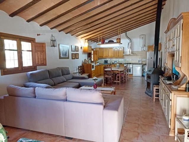 3 soverom Finca/Herregård til salgs i Moratalla med svømmebasseng - € 185 000 (Ref: 7429743)