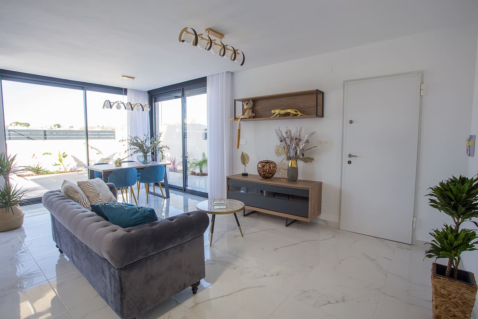 Chalet de 3 habitaciones en Los Montesinos en venta con piscina - 356.900 € (Ref: 7692354)