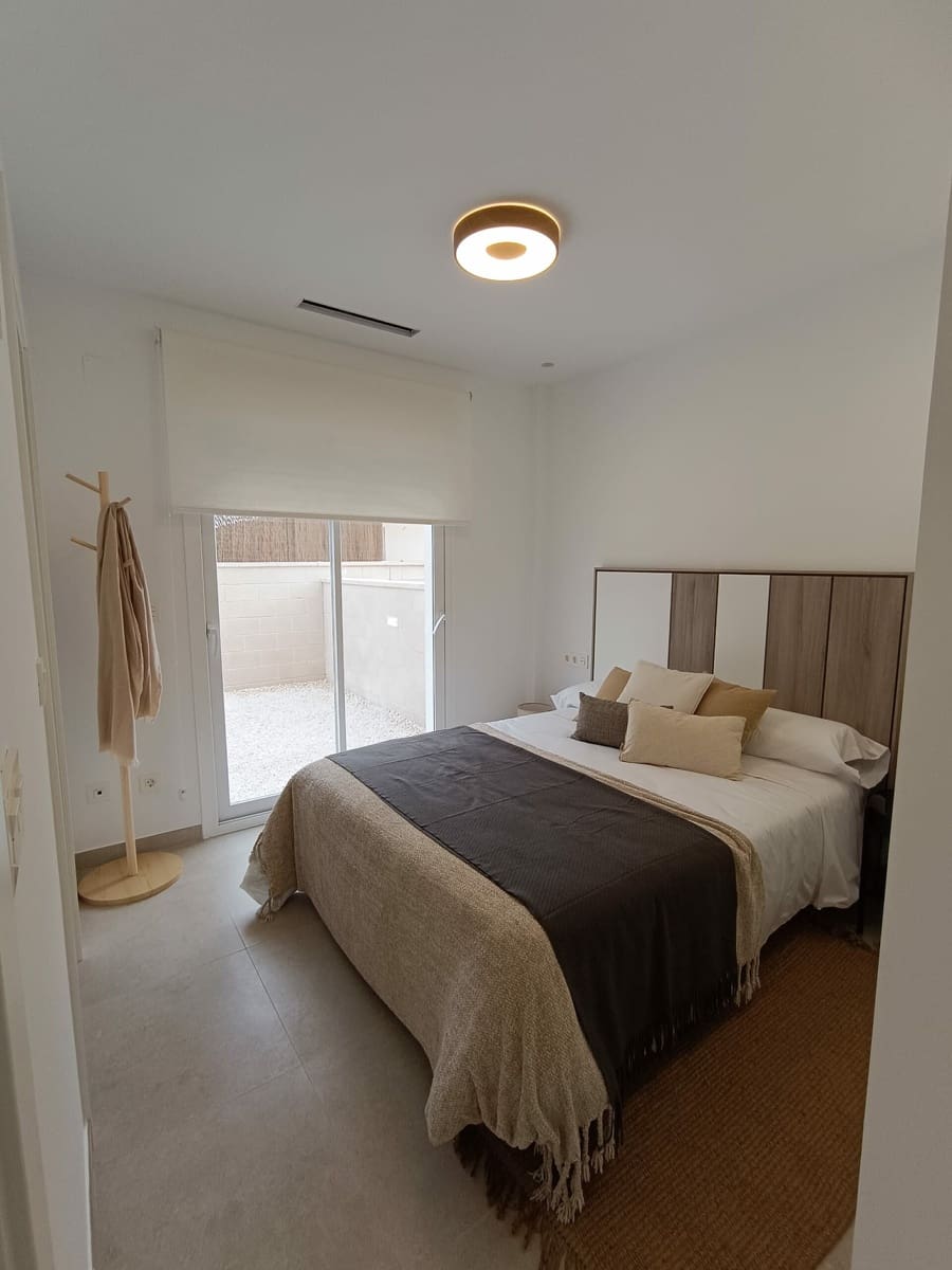 3 bedroom Villa for sale in Pilar de la Horadada with pool - € 439,000 (Ref: 7742282)