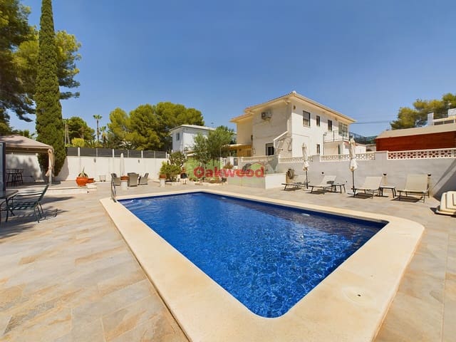 Chalet de 4 habitaciones en Pinar de Campoverde, Pilar de la Horadada en venta con piscina - 359.900 € (Ref: 8465734)