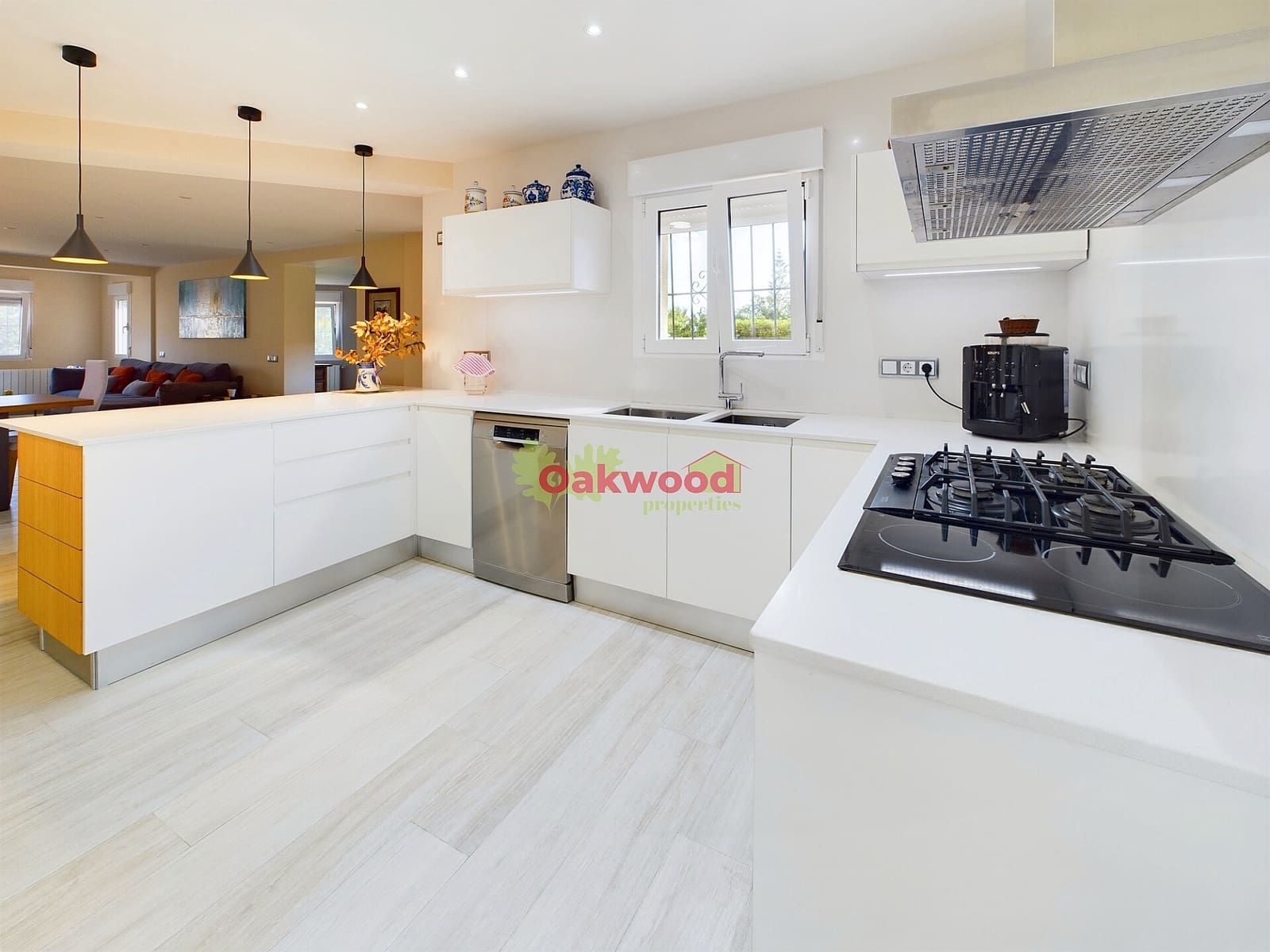 4 bedroom Villa for sale in Pinar de Campoverde with pool garage - € 655,000 (Ref: 8592678)