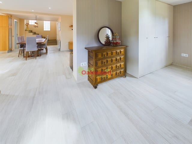 Chalet de 4 habitaciones en Pinar de Campoverde, Pilar de la Horadada en venta con piscina garaje - 655.000 € (Ref: 8592678)