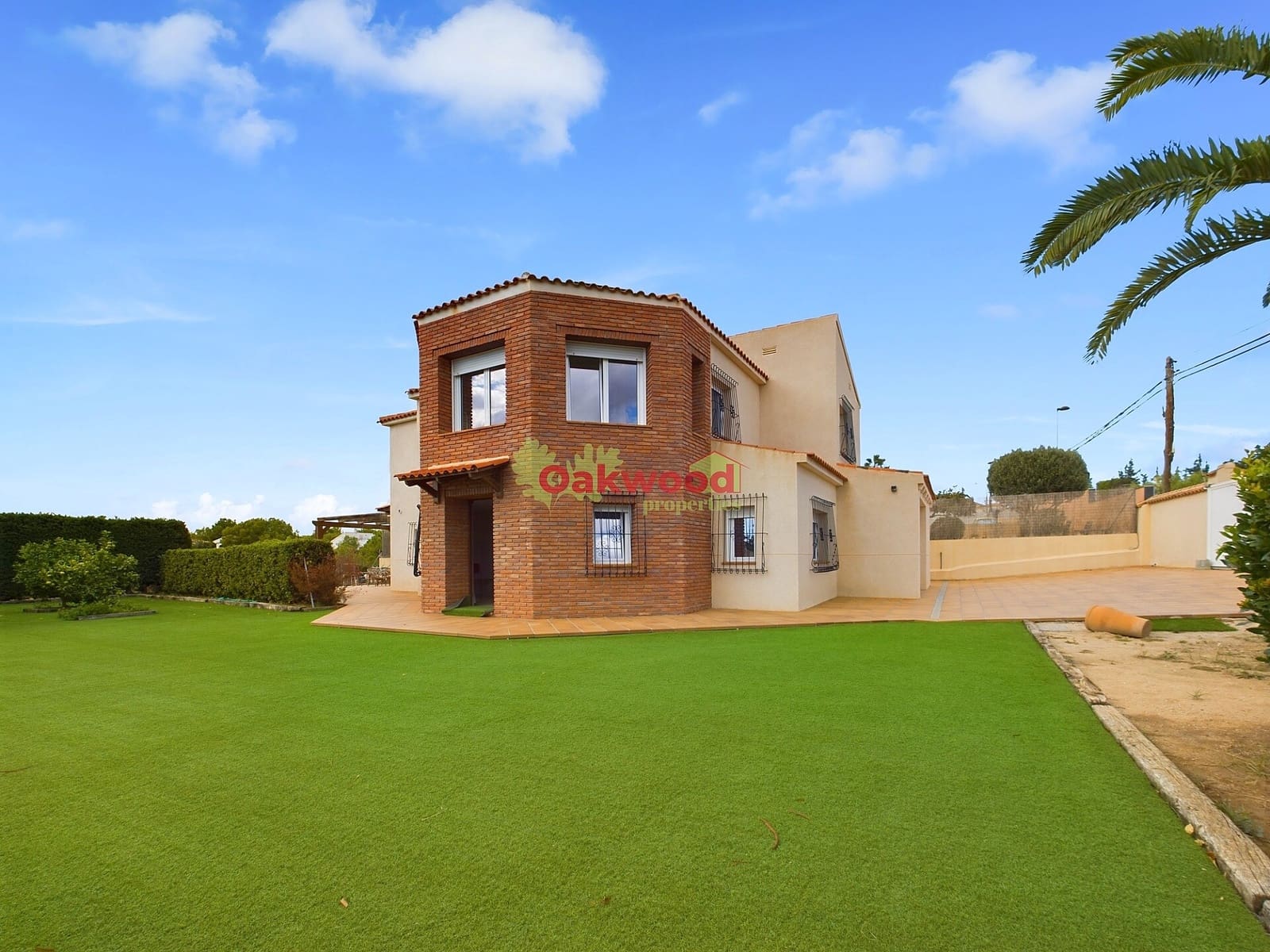 4 bedroom Villa for sale in Pinar de Campoverde with pool garage - € 655,000 (Ref: 8592678)