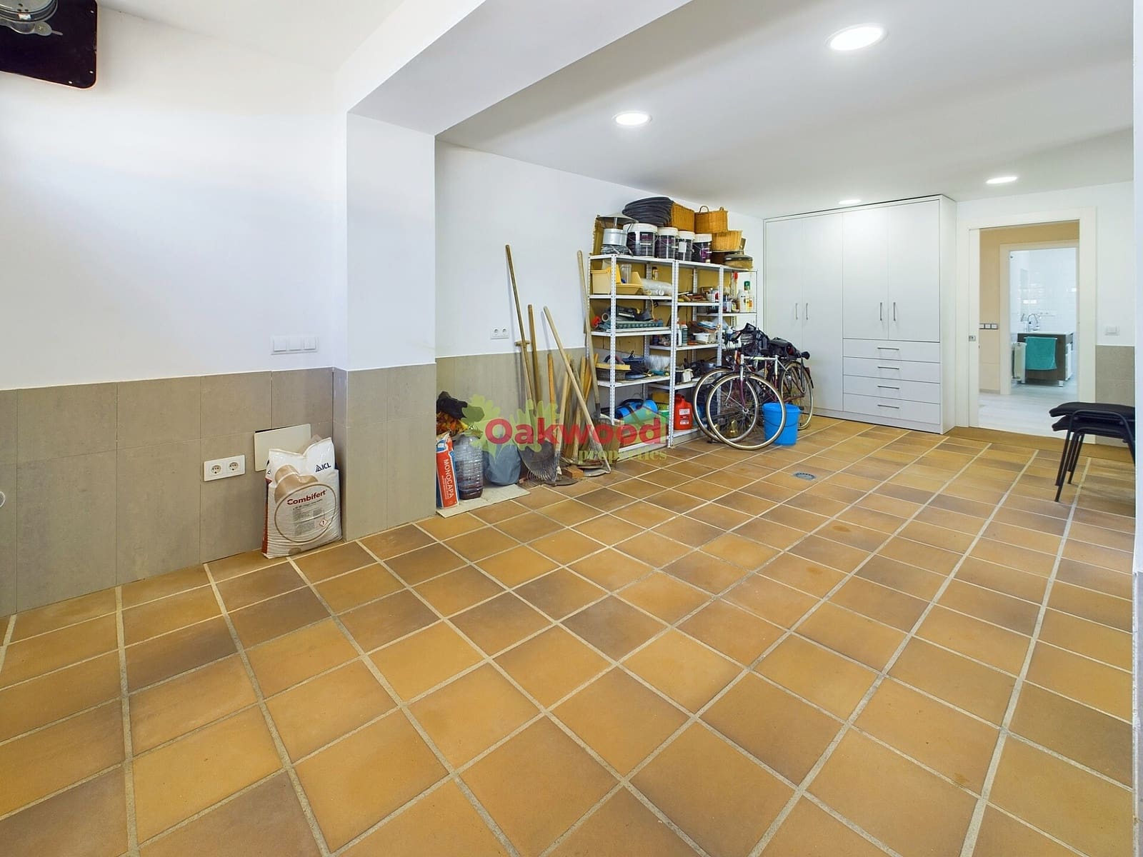 4 bedroom Villa for sale in Pinar de Campoverde with pool garage - € 655,000 (Ref: 8592678)