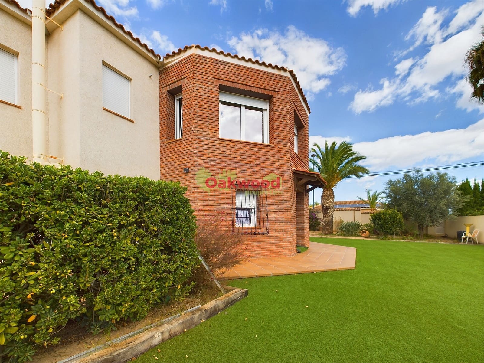 4 bedroom Villa for sale in Pinar de Campoverde with pool garage - € 655,000 (Ref: 8592678)