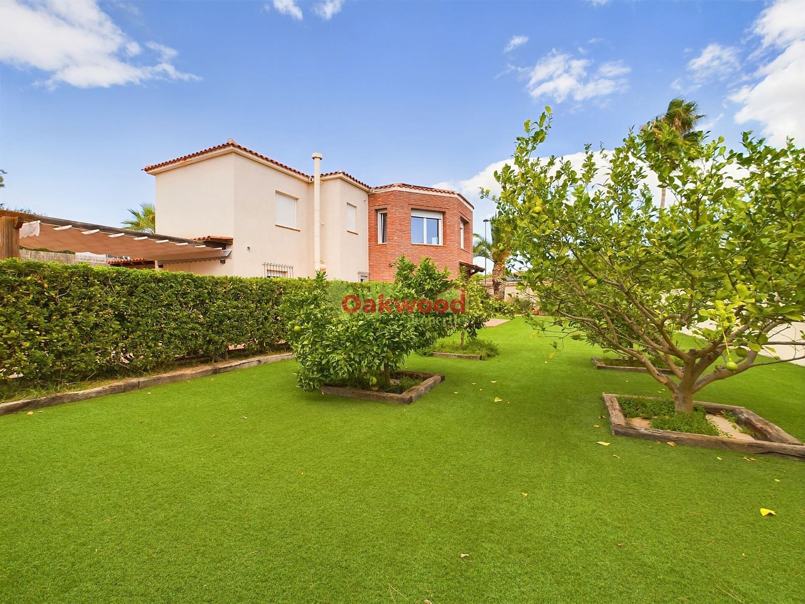 4 bedroom Villa for sale in Pinar de Campoverde with pool garage - € 655,000 (Ref: 8592678)