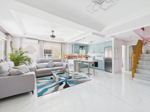 3 Zimmer Villa zu verkaufen in Pinar de Campoverde, Pilar de la Horadada mit Pool - 369.000 € (Ref: 8953127)