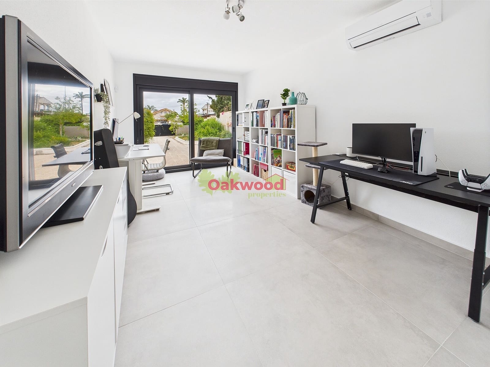 4 slaapkamer Villa te koop in Pinar de Campoverde met zwembad - € 649.000 (Ref: 8981410)