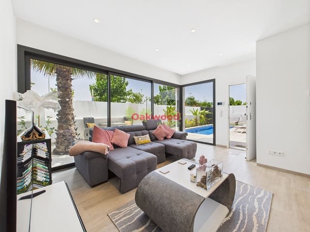 3 soveværelse Semi-Rækkehus til salg i Pilar de la Horadada med swimmingpool - € 369.000 (Ref: 9046286)