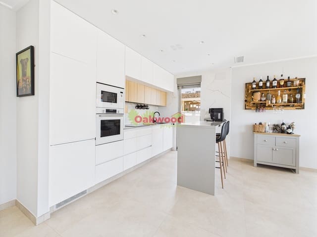 Apartamento de 2 habitaciones en Torre de la Horadada, Pilar de la Horadada en venta con piscina - 495.000 € (Ref: 9151026)