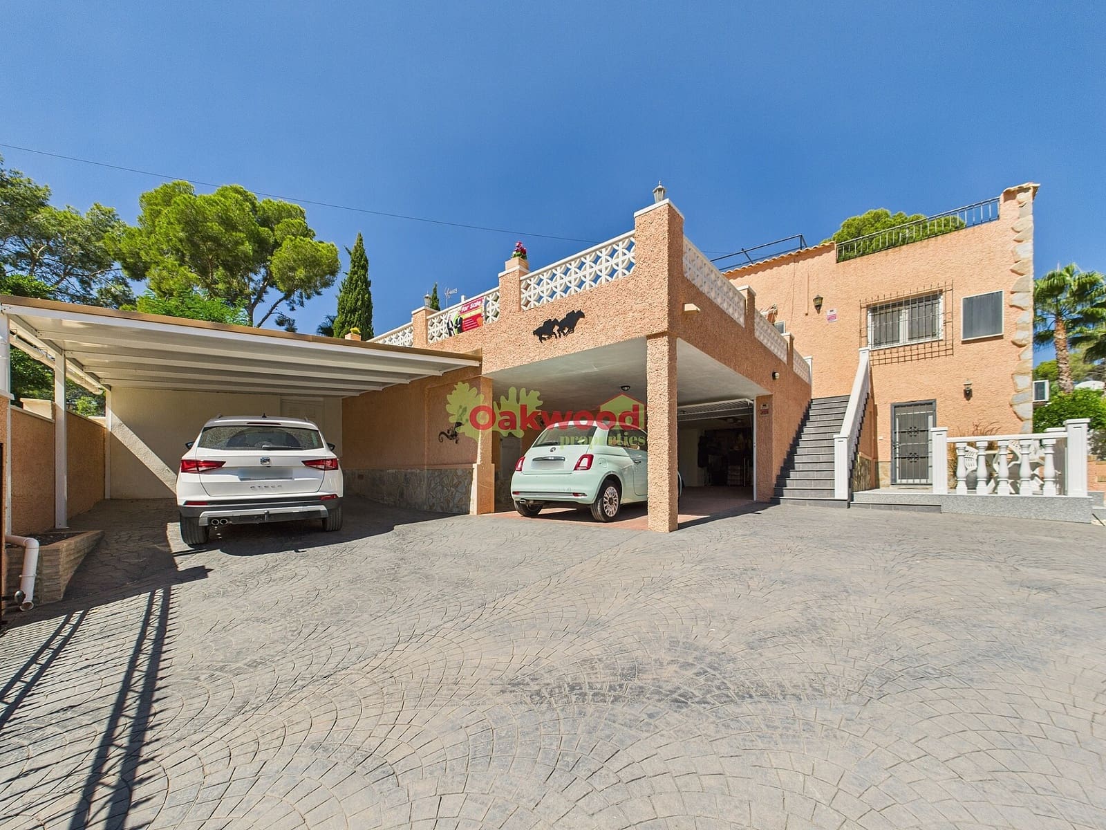 6 bedroom Villa for sale in Pinar de Campoverde with pool garage - € 525,000 (Ref: 9233144)