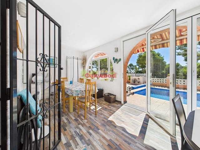 Chalet de 6 habitaciones en Pinar de Campoverde, Pilar de la Horadada en venta con piscina garaje - 525.000 € (Ref: 9233144)