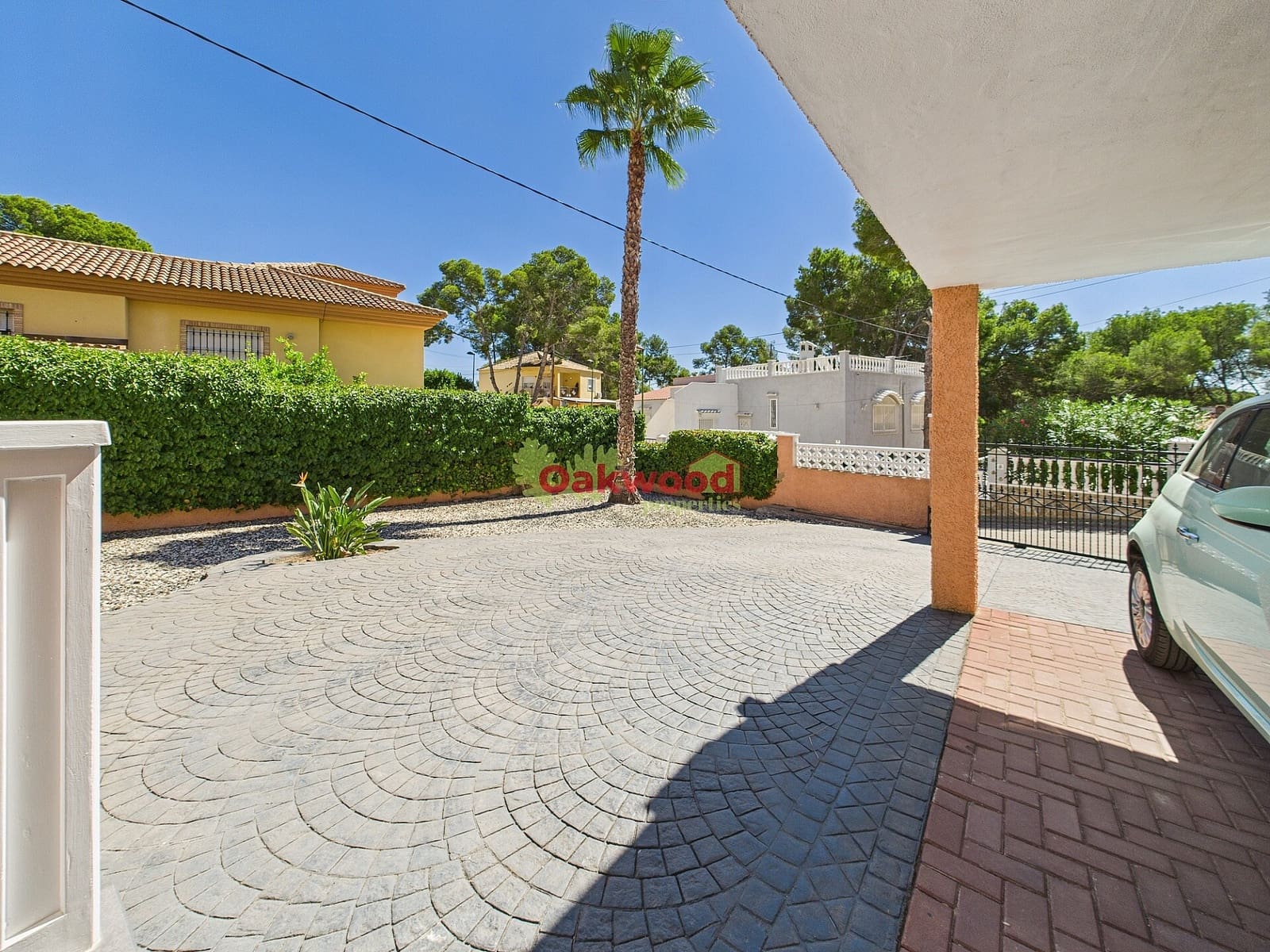 6 bedroom Villa for sale in Pinar de Campoverde with pool garage - € 525,000 (Ref: 9233144)