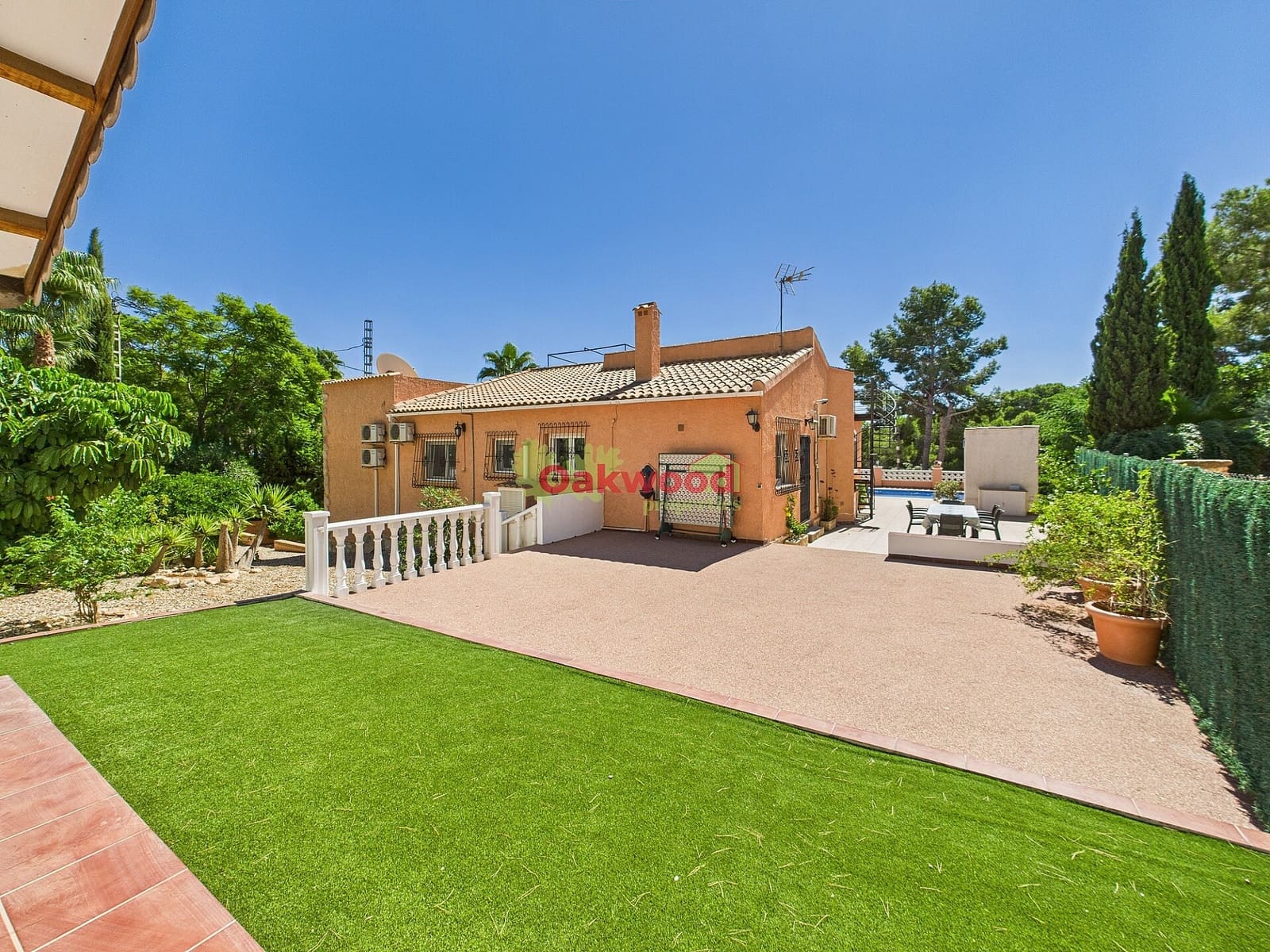 6 bedroom Villa for sale in Pinar de Campoverde with pool garage - € 525,000 (Ref: 9233144)