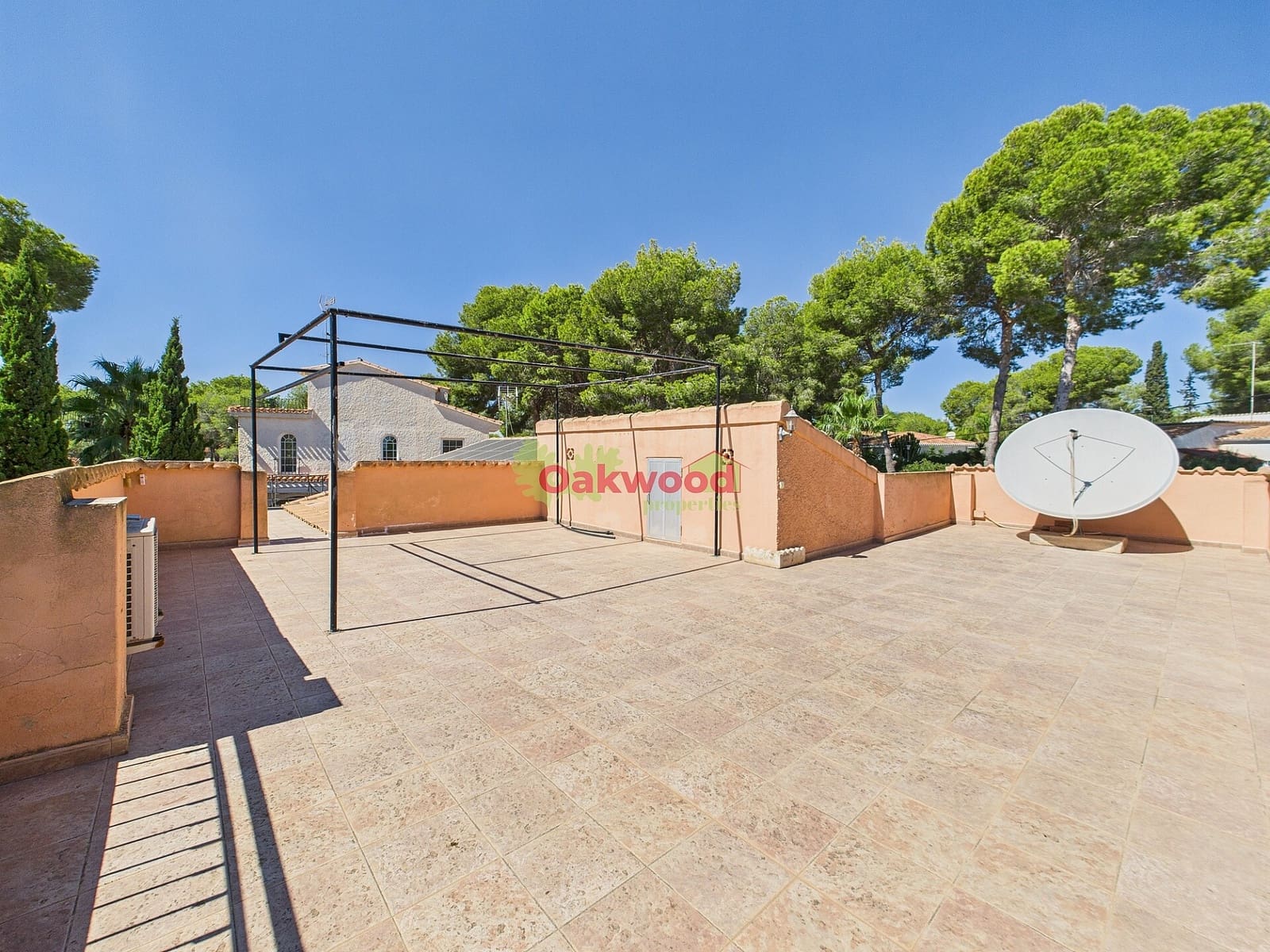 6 bedroom Villa for sale in Pinar de Campoverde with pool garage - € 525,000 (Ref: 9233144)