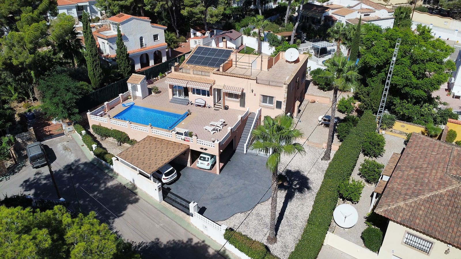 6 soveværelse Villa til salg i Pinar de Campoverde med swimmingpool garage - € 525.000 (Ref: 9233144)