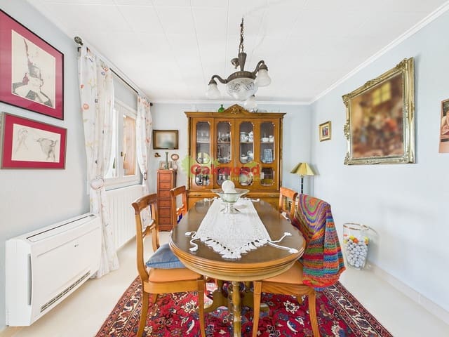 3 soverom Villa til salgs i Mil Palmeras, Pilar de la Horadada med svømmebasseng garasje - € 599 000 (Ref: 9293854)