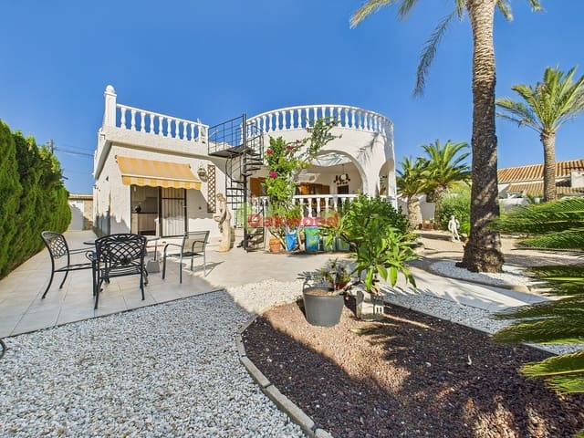 3 soverom Villa til salgs i Mil Palmeras, Pilar de la Horadada med svømmebasseng garasje - € 599 000 (Ref: 9293854)