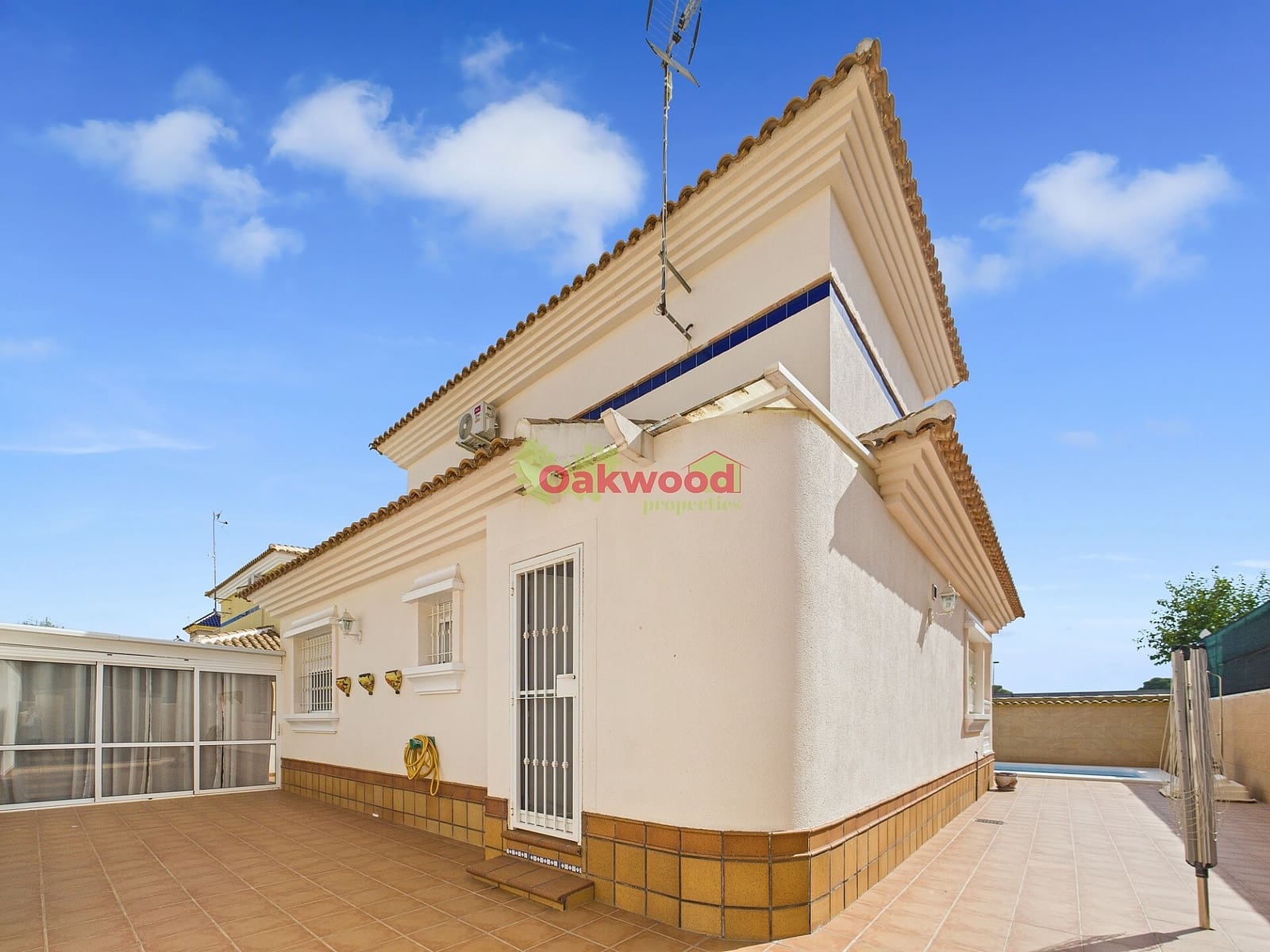 3 quarto Moradia para venda em Pinar de Campoverde com piscina - 319 500 € (Ref: 9313875)