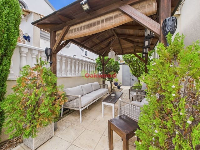 3 Zimmer Villa zu verkaufen in Pinar de Campoverde, Pilar de la Horadada mit Pool - 325.000 € (Ref: 9324427)