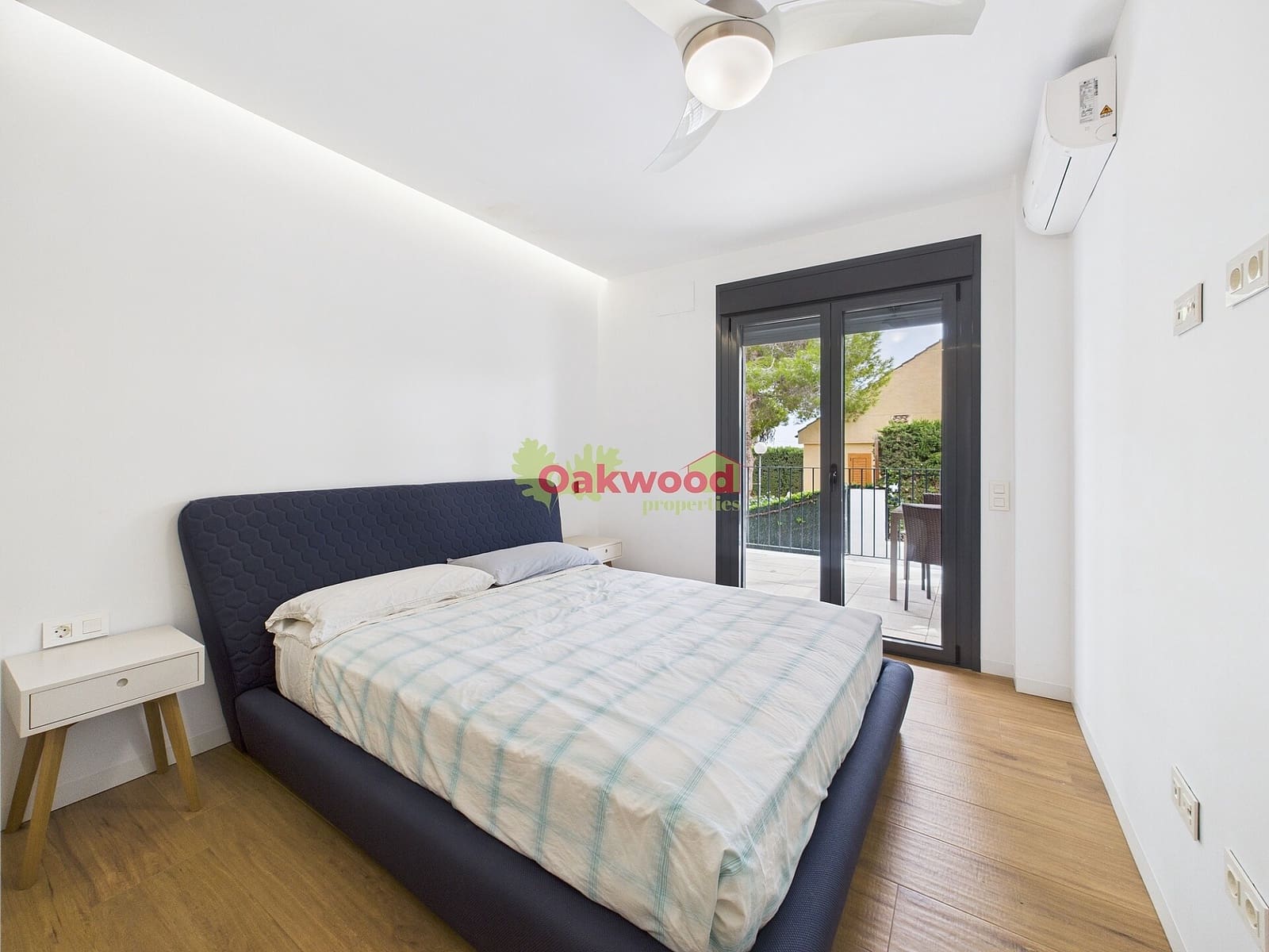 4 sypialnia Willa na sprzedaż w Pinar de Campoverde z basenem garażem - 780 000 € (Ref: 9345106)