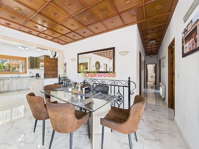 5 makuuhuone Huvila myytävänä paikassa Pinar de Campoverde, Pilar de la Horadada mukana uima-altaan - 950 000 € (Ref: 9345228)