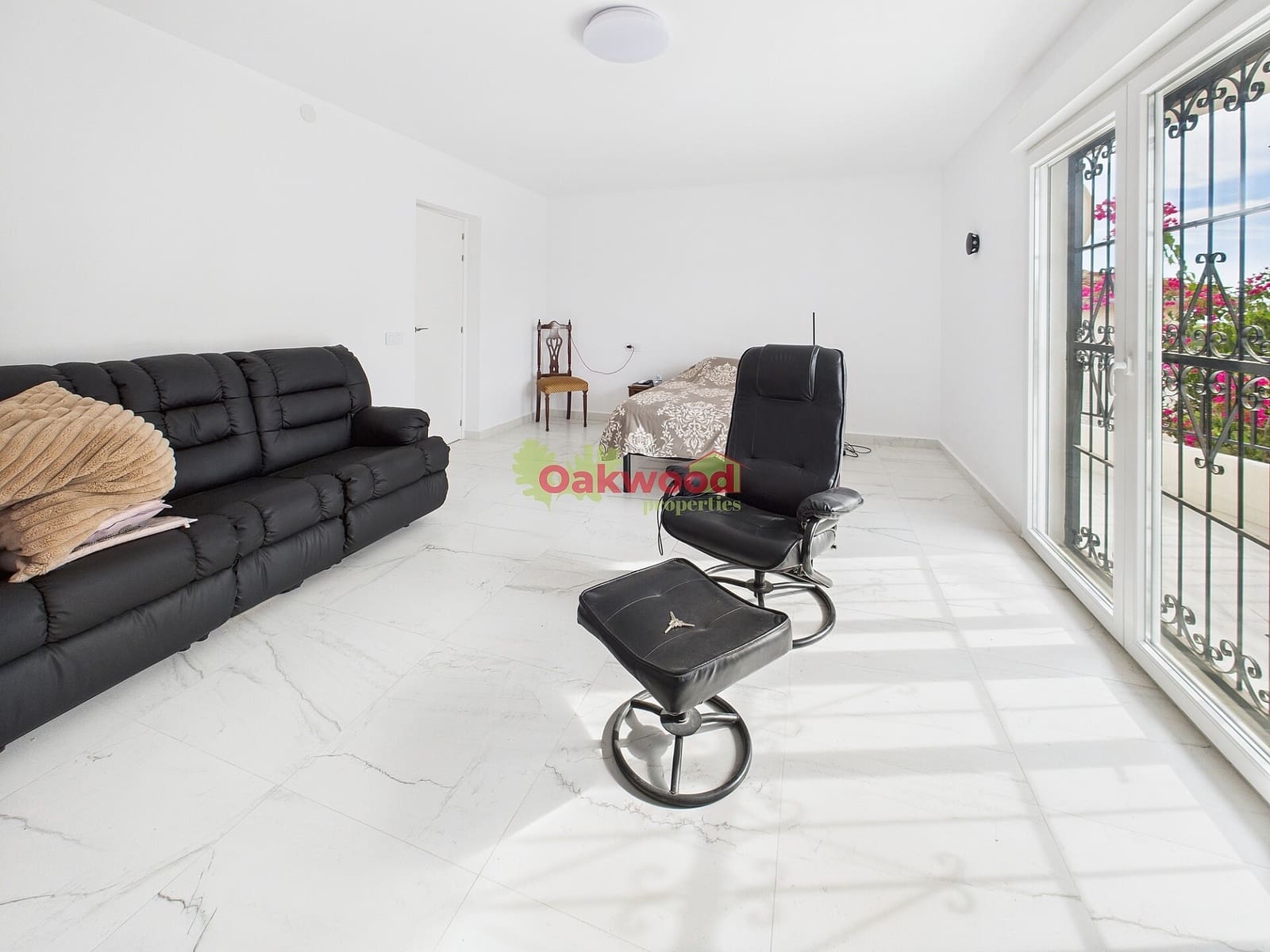 6 bedroom Villa for sale in Pinar de Campoverde with pool garage - € 569,000 (Ref: 9360767)