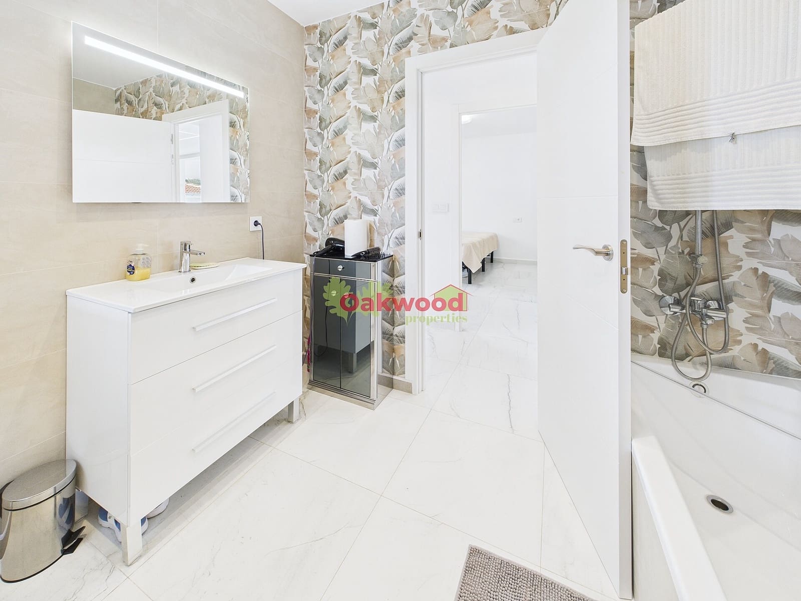 6 bedroom Villa for sale in Pinar de Campoverde with pool garage - € 569,000 (Ref: 9360767)