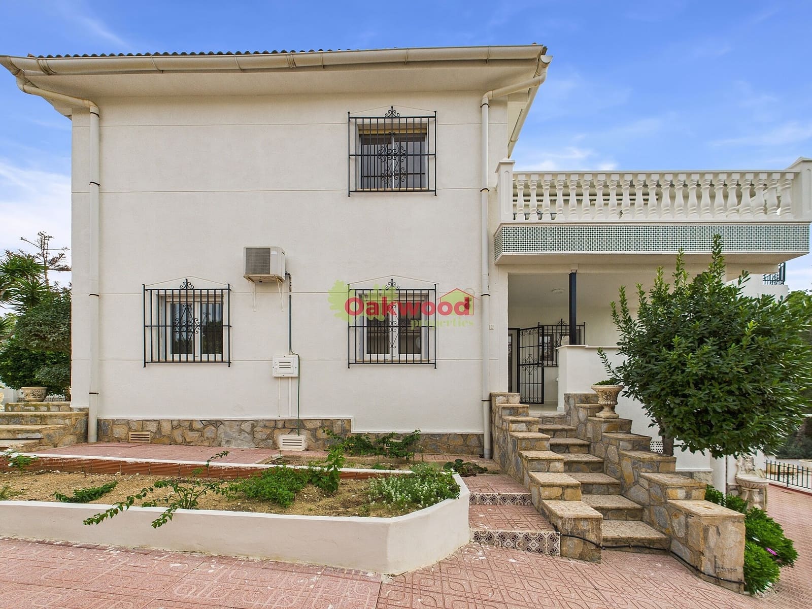6 bedroom Villa for sale in Pinar de Campoverde with pool garage - € 569,000 (Ref: 9360767)