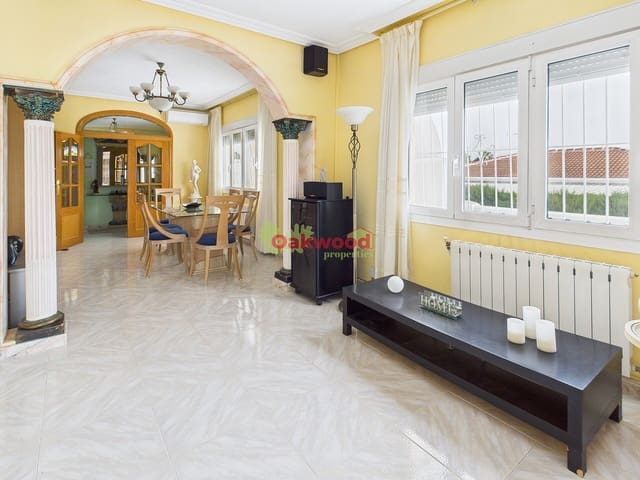 3 bedroom Villa for sale in Pinar de Campoverde, Pilar de la Horadada with pool - € 369,900 (Ref: 9388660)