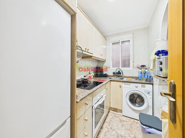 2 slaapkamer Appartement te koop in Antonio Machado, Torrevieja met zwembad - € 115.000 (Ref: 9438485)