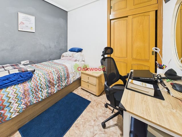 2 slaapkamer Appartement te koop in Antonio Machado, Torrevieja met zwembad - € 115.000 (Ref: 9438485)