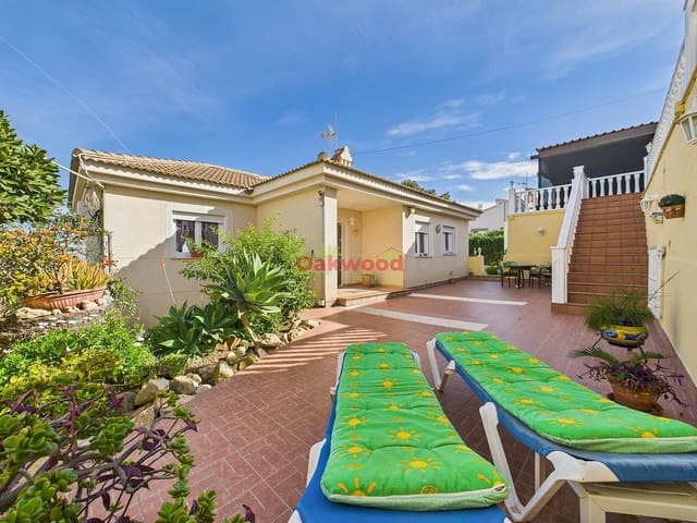 4 chambre Villa/Maison à vendre à Almoradí avec piscine garage - 599 990 € (Ref: 9534352)