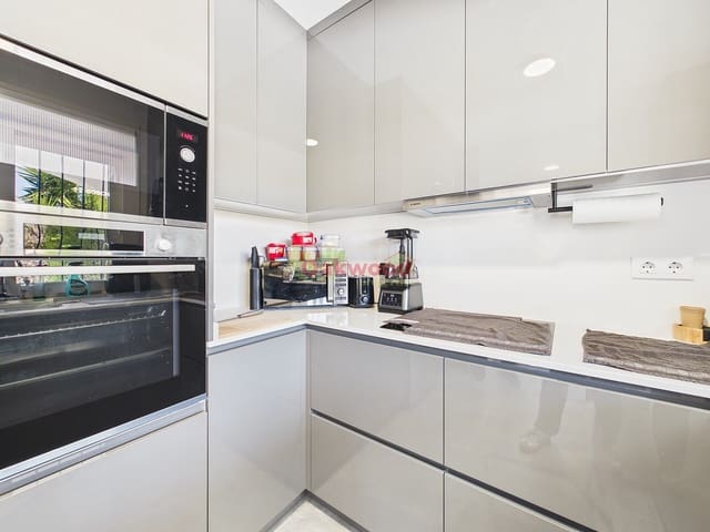 2 bedroom Villa for sale in Pinar de Campoverde, Pilar de la Horadada with pool garage - € 285,000 (Ref: 9645769)