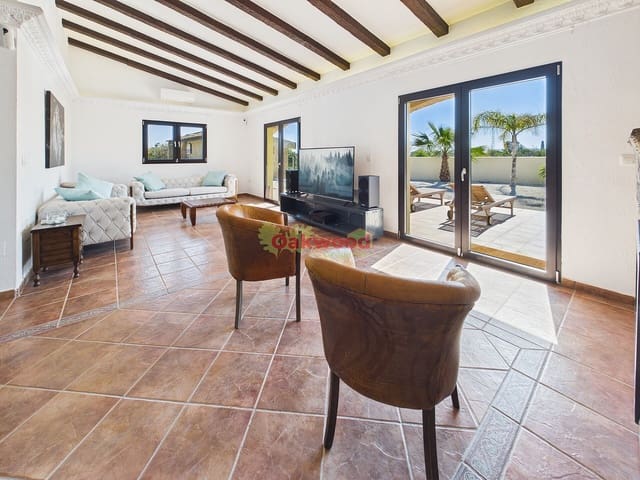 Chalet de 3 habitaciones en Orihuela Costa, Orihuela en venta con piscina garaje - 1.250.000 € (Ref: 9645770)