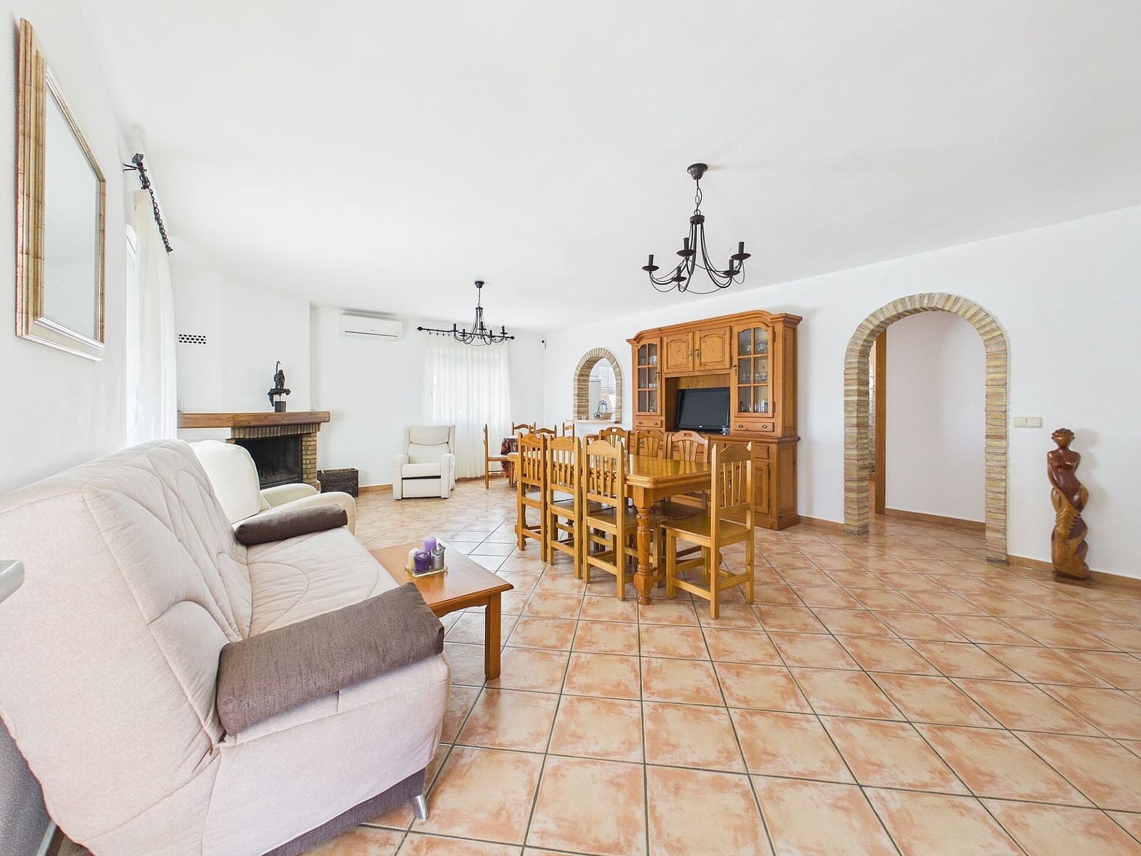 3 soveværelse Villa til salg i Albatera med swimmingpool - € 380.000 (Ref: 9684016)