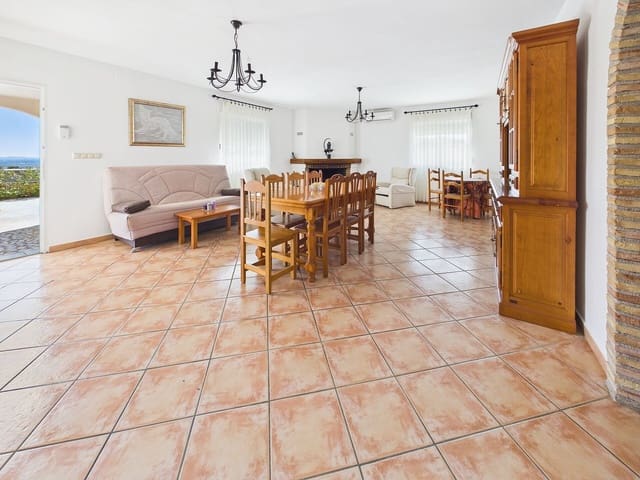 3 soveværelse Villa til salg i Albatera med swimmingpool - € 380.000 (Ref: 9684016)