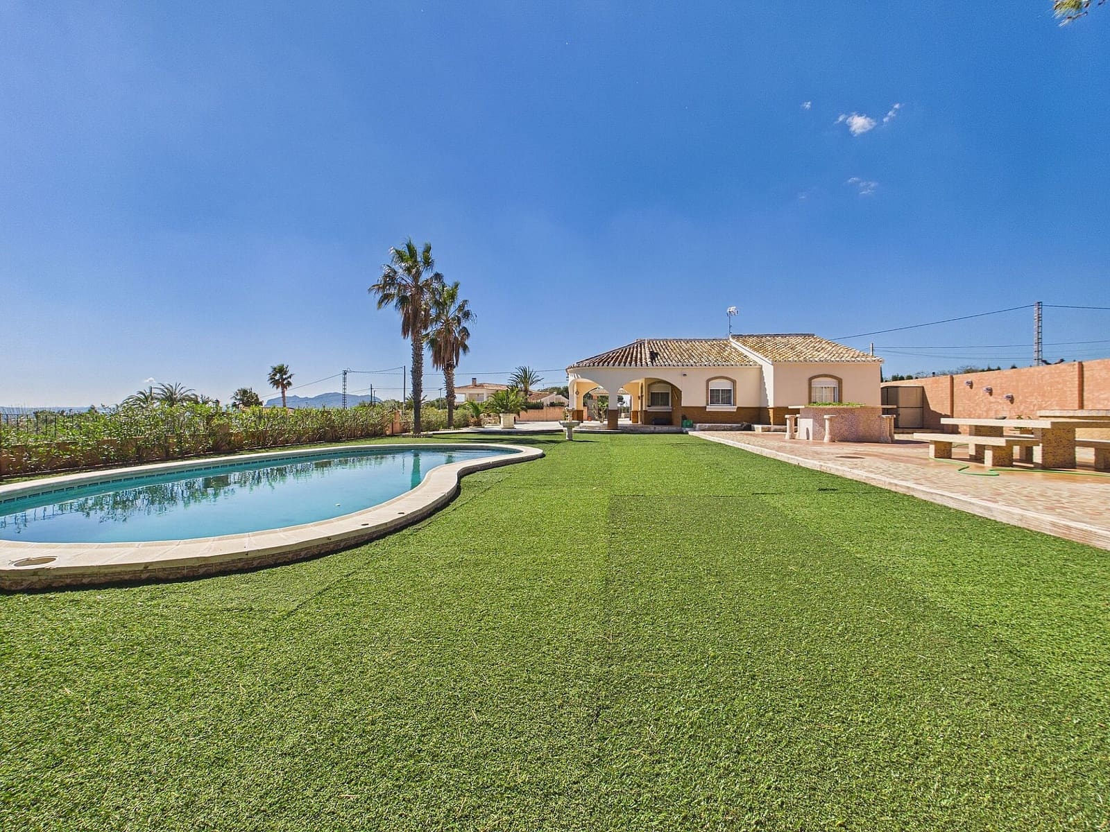 3 soveværelse Villa til salg i Albatera med swimmingpool - € 380.000 (Ref: 9684016)