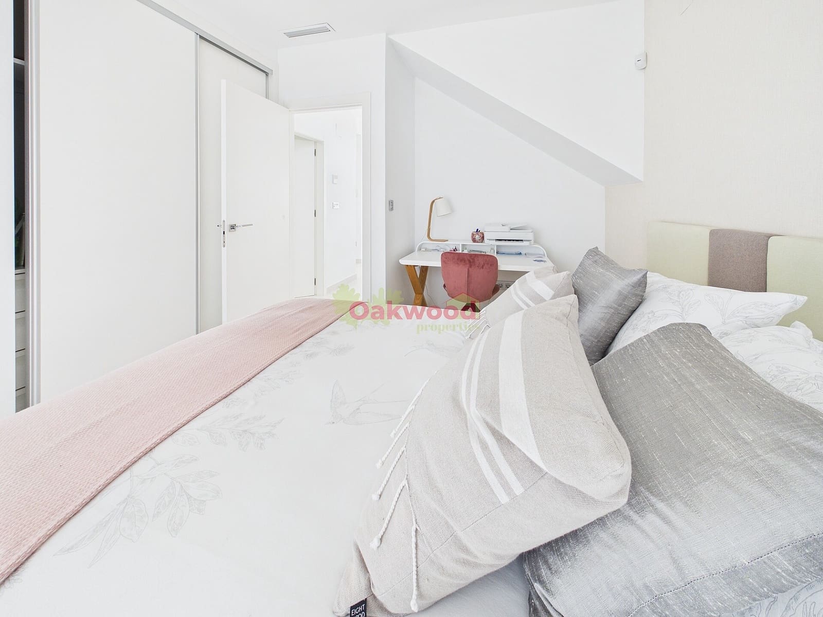 Chalet de 3 habitaciones en Pilar de la Horadada en venta con piscina - 449.000 € (Ref: 9691620)