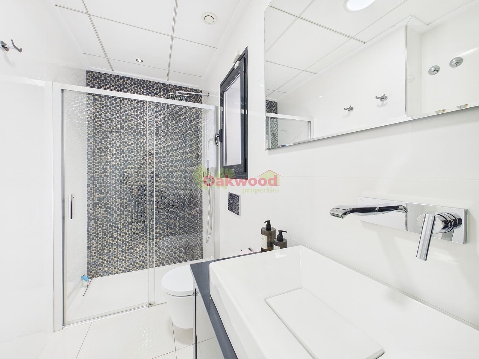 Chalet de 3 habitaciones en Pilar de la Horadada en venta con piscina - 449.000 € (Ref: 9691620)