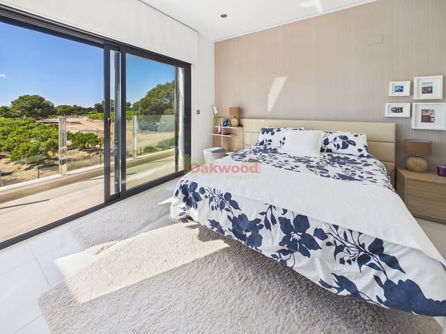 Chalet de 3 habitaciones en Pinar de Campoverde, Pilar de la Horadada en venta con piscina - 449.000 € (Ref: 9691620)