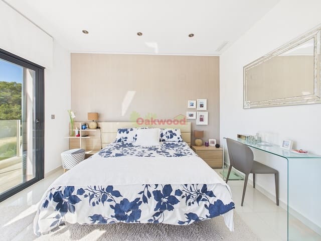 Chalet de 3 habitaciones en Pinar de Campoverde, Pilar de la Horadada en venta con piscina - 449.000 € (Ref: 9691620)