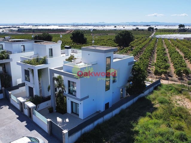 Chalet de 3 habitaciones en Pinar de Campoverde, Pilar de la Horadada en venta con piscina - 449.000 € (Ref: 9691620)