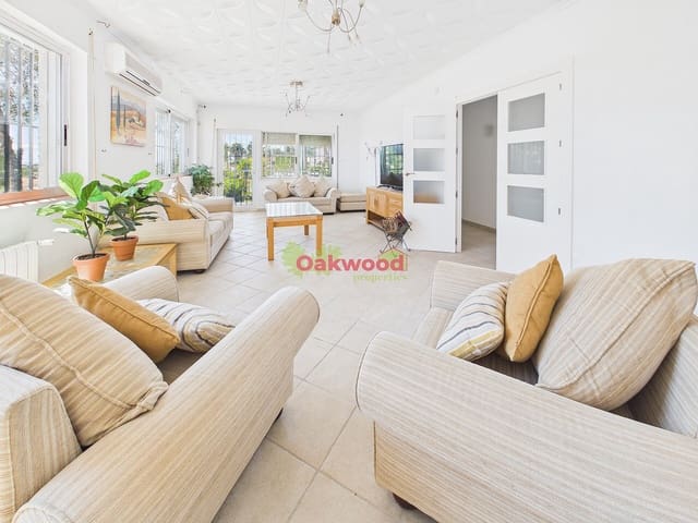 5 quarto Moradia para venda em Pinar de Campoverde, Pilar de la Horadada com piscina garagem - 499 000 € (Ref: 9691621)