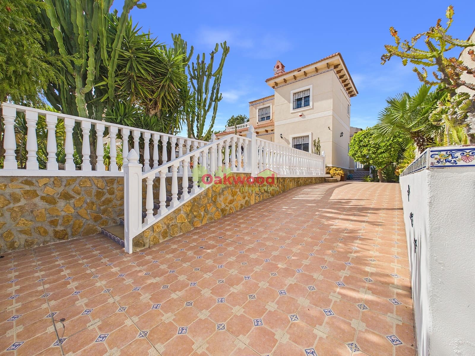 4 slaapkamer Villa te koop in Pinar de Campoverde met zwembad - € 399.000 (Ref: 9737183)