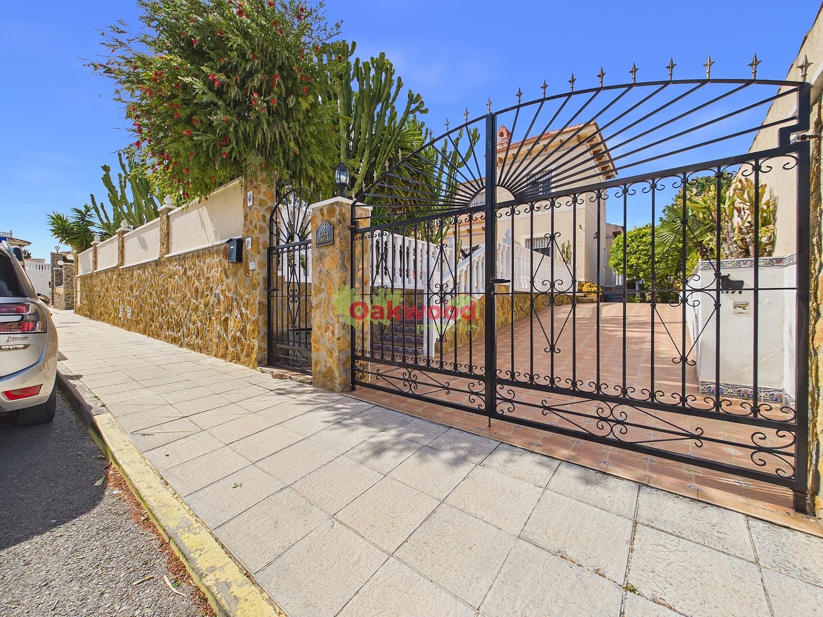 4 slaapkamer Villa te koop in Pinar de Campoverde met zwembad - € 399.000 (Ref: 9737183)