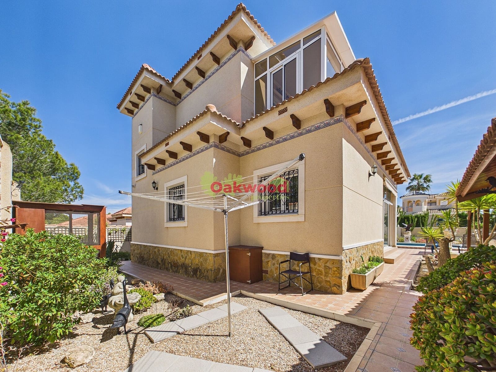 4 slaapkamer Villa te koop in Pinar de Campoverde met zwembad - € 399.000 (Ref: 9737183)