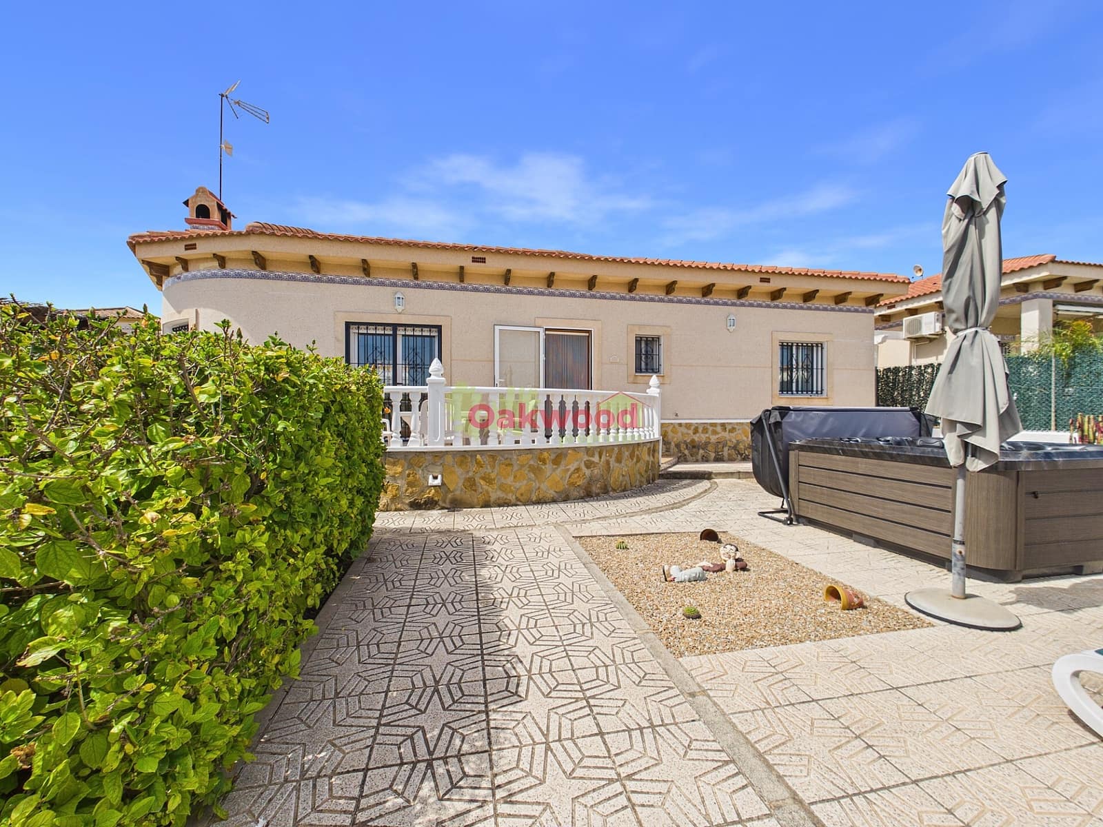 2 bedroom Villa for sale in Pinar de Campoverde with pool - € 270,000 (Ref: 9819298)