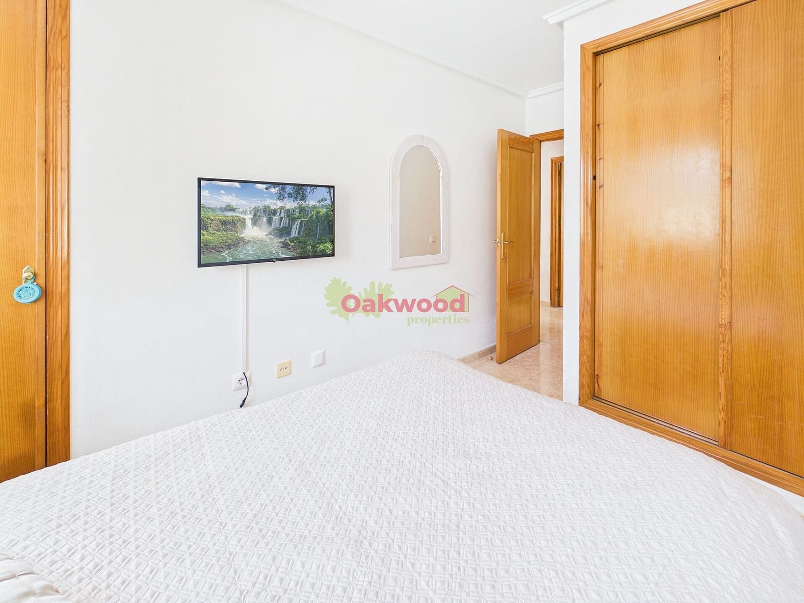 3 soverom Kjedet enebolig til salgs i Pinar de Campoverde med svømmebasseng - € 159 000 (Ref: 9890657)