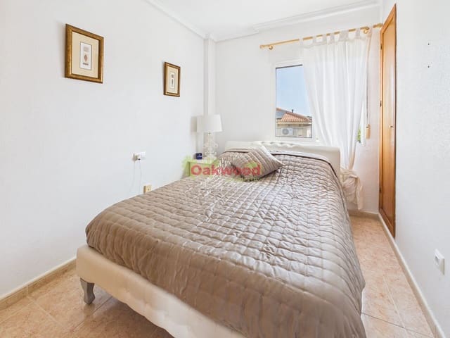 3 soverom Kjedet enebolig til salgs i Pinar de Campoverde, Pilar de la Horadada med svømmebasseng - € 159 000 (Ref: 9890657)